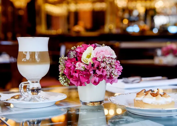 Danubius Astoria Center Hotel 4*