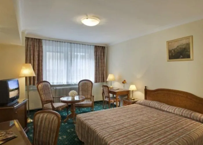 Danubius Astoria Center Hotel 4*