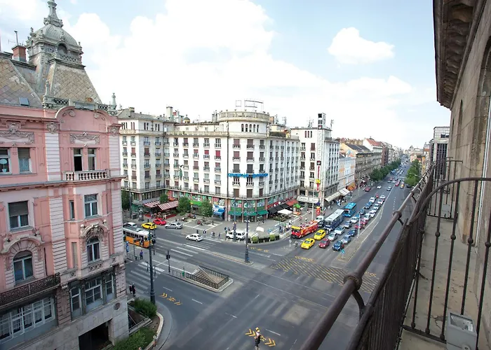 Danubius Astoria Center