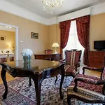 Danubius Astoria Center Hotel 4*