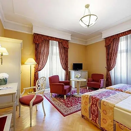 Szálloda Danubius Astoria Center 4*