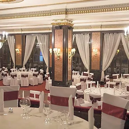 Danubius Astoria Center