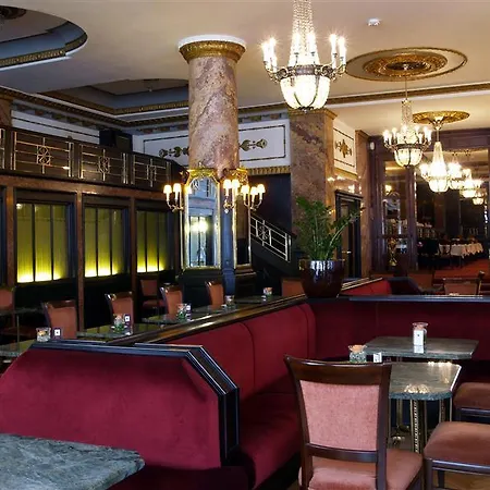 ダヌビウス アストリア シティ センター