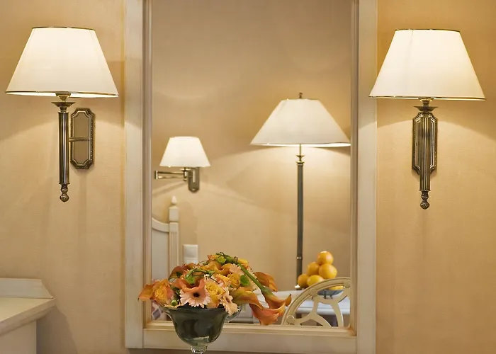 Danubius Astoria Center 4*