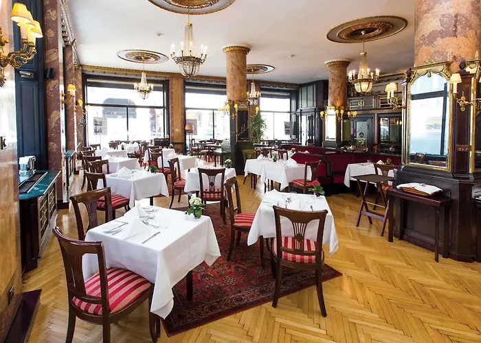 Danubius Astoria Center Hotel 4*