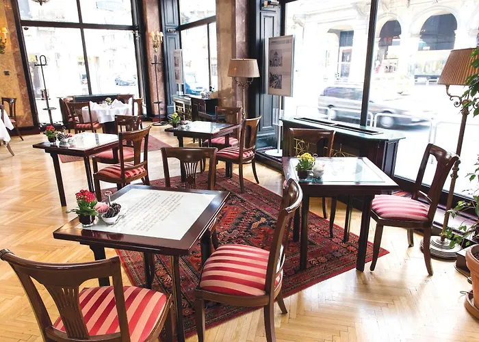 Danubius Astoria Center Hotel 4*