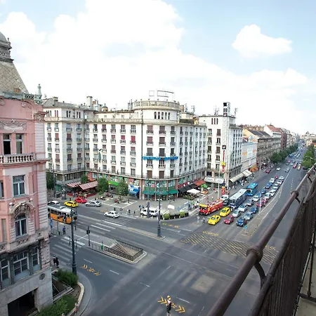 Danubius Astoria Center