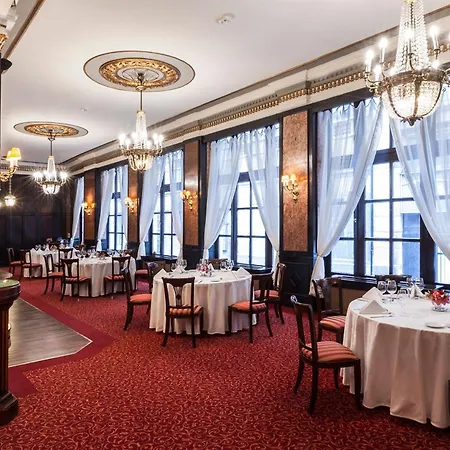 Danubius Astoria Center