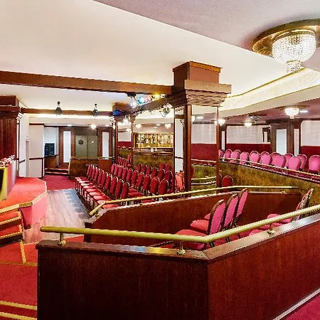 Danubius Astoria Center