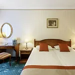 Danubius Astoria Center Отель