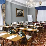 Danubius Astoria Center Отель