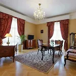 Danubius Astoria Center 4*