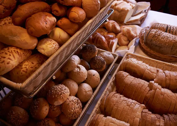 Отель Danubius Astoria Center 4*